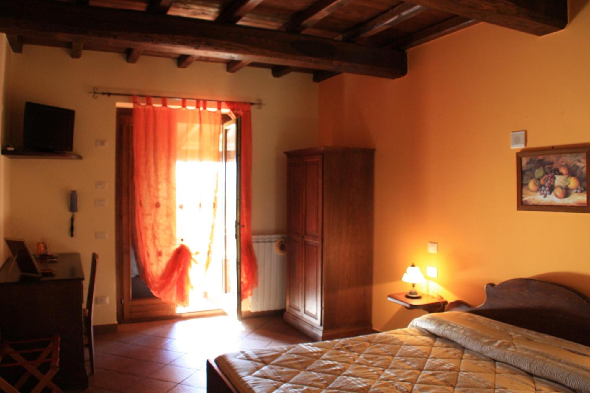 Villa Casale Poggio Nebbia Tarquinia Zimmer foto